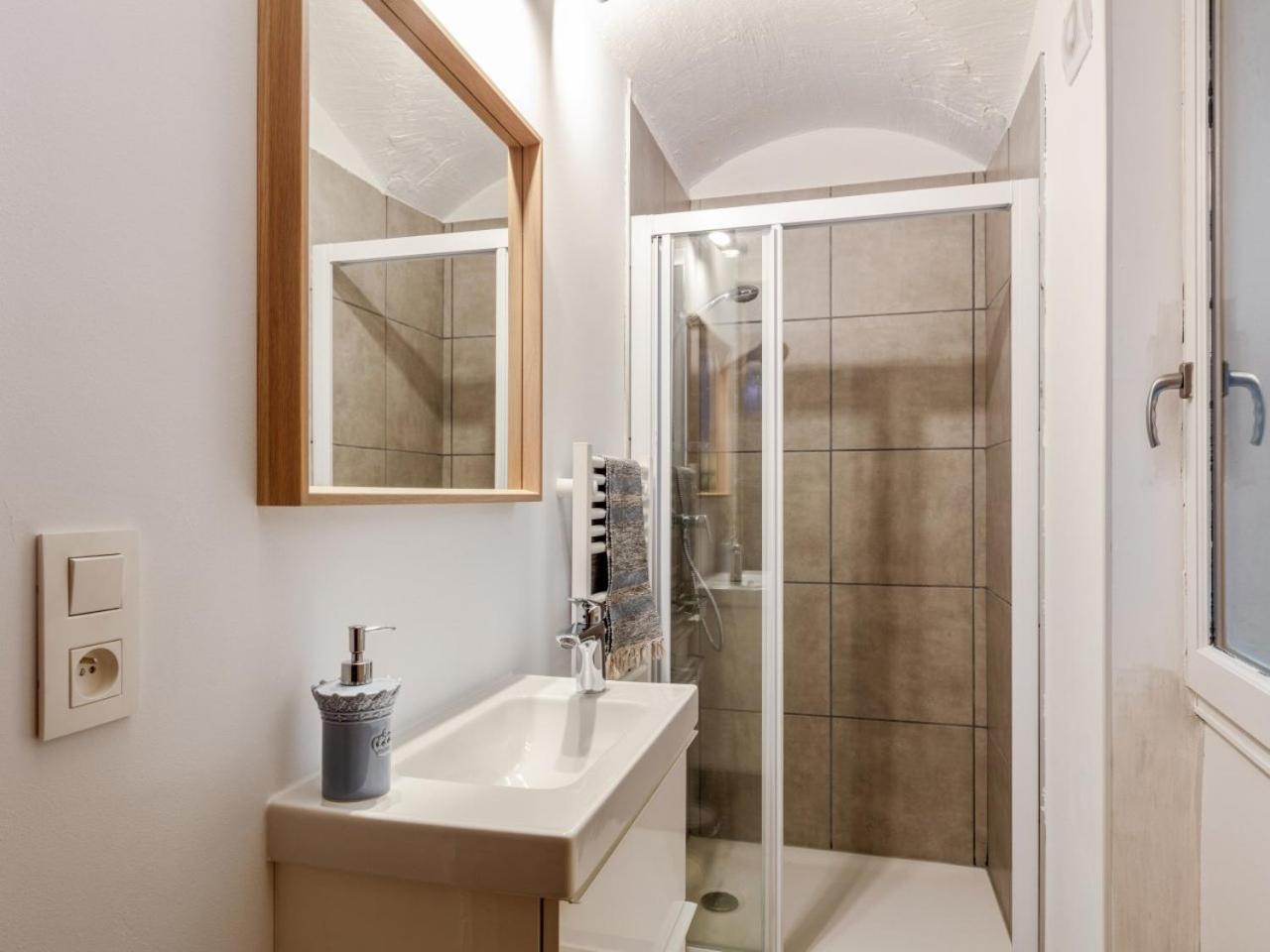 L'Atelier Des Traboules, Au Coeur Du Vieux Lyon Ail Apartment Luaran gambar